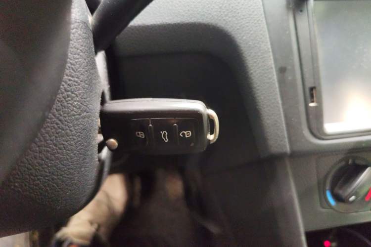 Used Skoda Rapid Spaceback 2014 1.6L Automatic Enjoyment Edition Vehicle Key