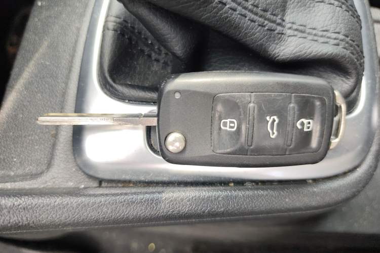 Used Skoda Rapid Spaceback 2014 1.6L Automatic Enjoyment Edition Vehicle Key