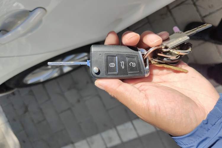 Used Skoda Rapid Spaceback 2014 1.4 TSI DSG Trend Edition Vehicle Key