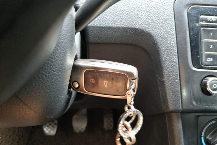 Used Skoda Rapid Spaceback 2014 1.6L Manual Enjoyment Edition Vehicle Key