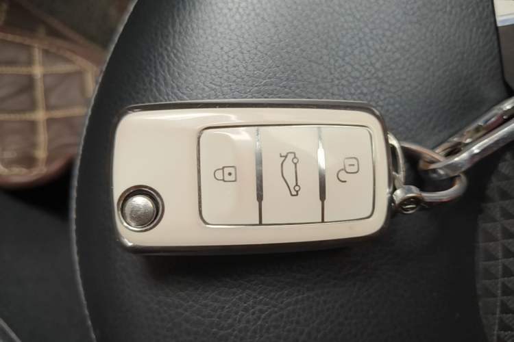 Used Skoda Rapid Spaceback 2014 1.6L Automatic Enjoyment Edition Vehicle Key