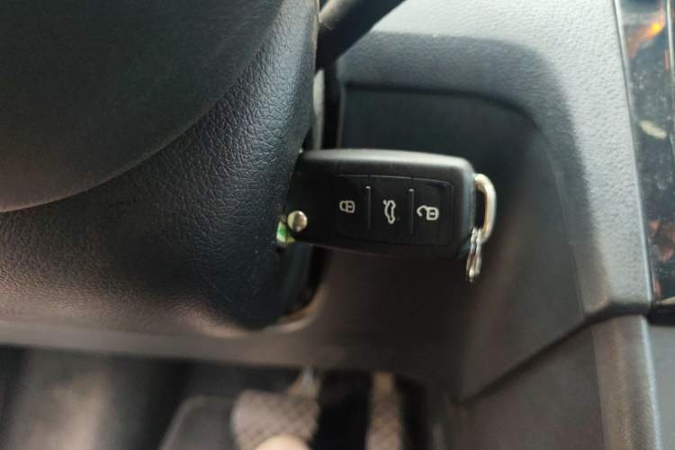 Used Skoda Rapid Spaceback 2014 1.4 TSI DSG Comfort Edition Vehicle Key