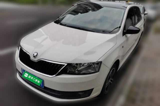 Used Skoda Rapid Spaceback 2014 1.6L Automatic Enjoyment Edition