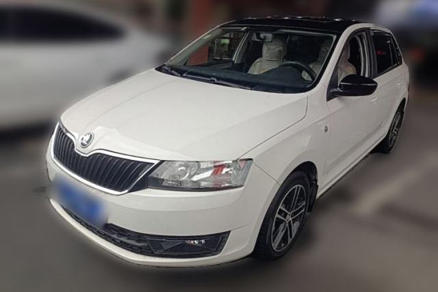 Used Skoda Rapid Spaceback 2014 1.6L Automatic Enjoyment Edition