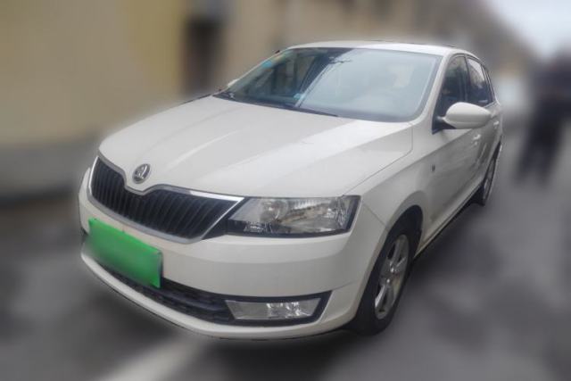 Used Skoda Rapid Spaceback 2014 1.6L Automatic Enjoyment Edition
