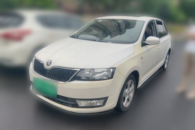 Used Skoda Rapid Spaceback 2014 1.6L Automatic Enjoyment Edition