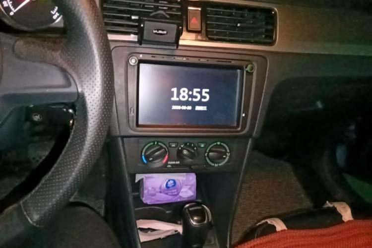 Used Skoda Rapid Spaceback 2016 Revised 1.6L Automatic Chuanxing Version Audio And AC Panel