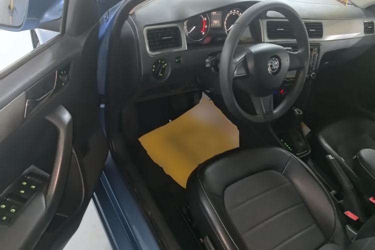 Used Skoda Rapid Spaceback 2016 1.6L Automatic Chuanxing Edition Driver Seat