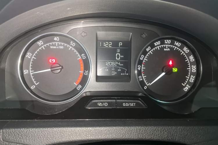 Used Skoda Rapid Spaceback 2016 1.6L Automatic Chuanxing Edition Instrument Cluster