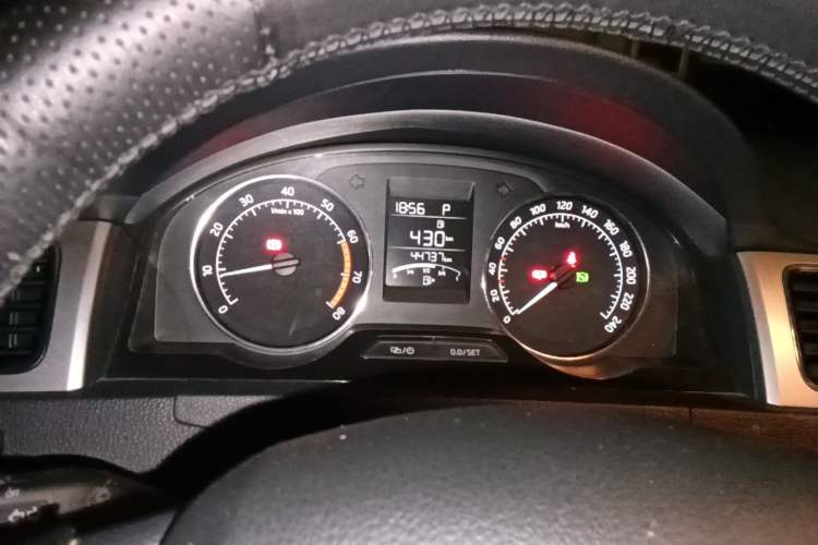 Used Skoda Rapid Spaceback 2016 Revised 1.6L Automatic Chuanxing Version Instrument Cluster