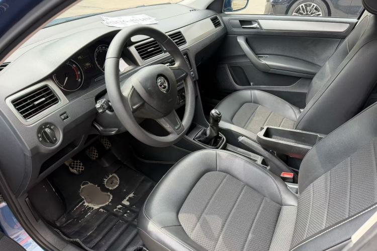 Used Skoda Rapid Spaceback 2016 1.6L Manual Trend Edition Interior 2