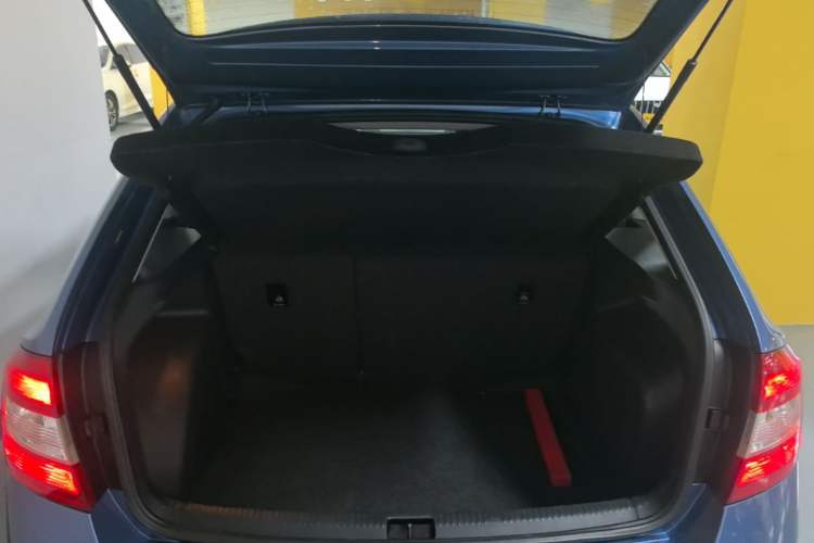 Used Skoda Rapid Spaceback 2016 1.6L Automatic Chuanxing Edition Trunk