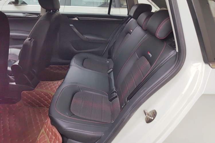 Used Skoda Rapid Spaceback 2016 Revised 1.6L Automatic Smart Drive Version Left Rear Seat
