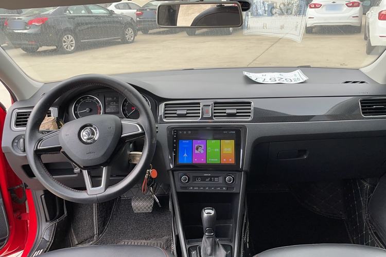 Used Skoda Rapid Spaceback 2016 1.6L Automatic Smart Drive Edition Interior 3