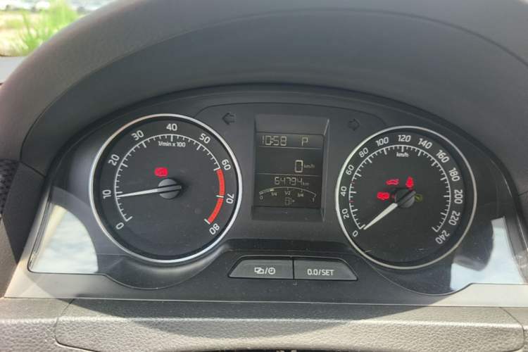 Used Skoda Rapid Spaceback 2016 Revised 1.6L Automatic Smart Drive Version Instrument Cluster