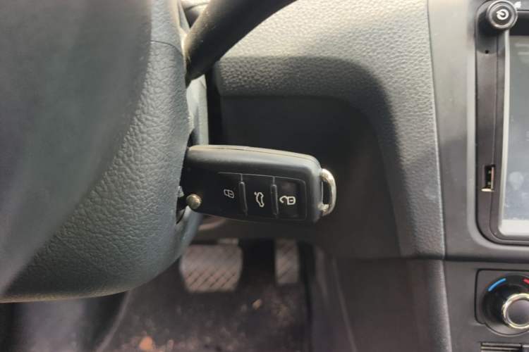 Used Skoda Rapid Spaceback 2016 Revised 1.6L Automatic Smart Drive Version Vehicle Key