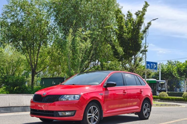 Used Skoda Rapid Spaceback 2016 Revised 1.6L Automatic Smart Drive Version Guazi used car, China used car export, Used car for sale, Used cars, Cheapest cars for sale