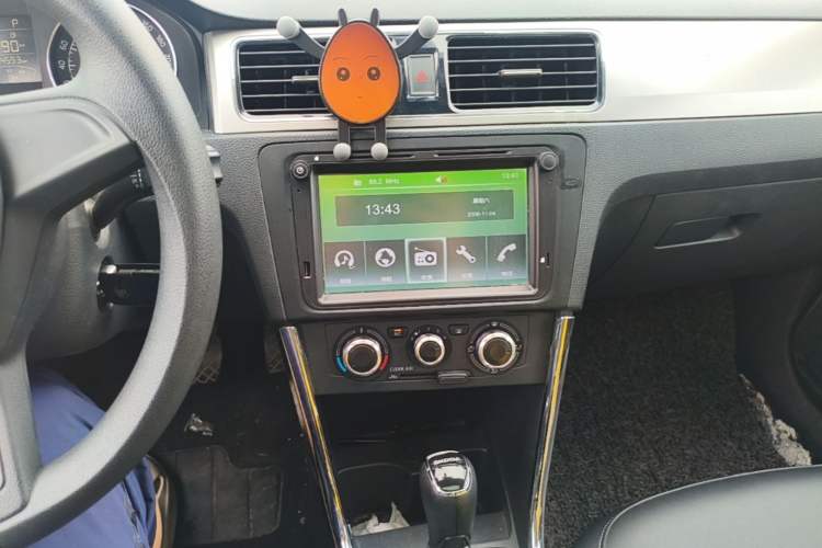 Used Skoda Rapid Spaceback 2016 Revised 1.6L Automatic Chuanxing Version Audio And AC Panel