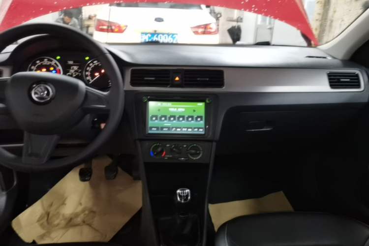 Used Skoda Rapid Spaceback 2016 Revised 1.6L Manual Chuanxing Edition Audio And AC Panel