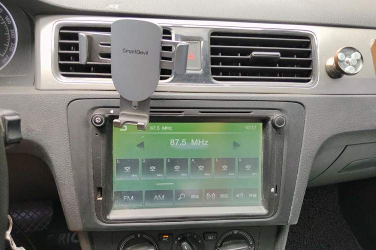 Used Skoda Rapid Spaceback 2016 Revised 1.6L Automatic Chuanxing Version Audio And AC Panel