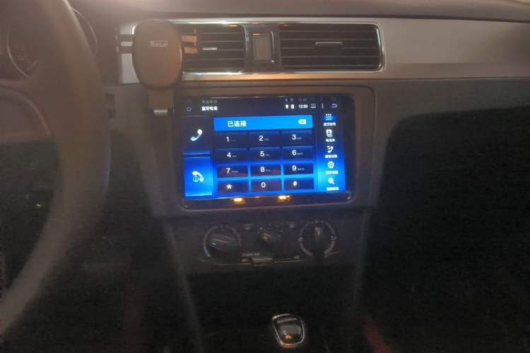 Used Skoda Rapid Spaceback 2016 Revised 1.6L Automatic Chuanxing Version Audio And AC Panel