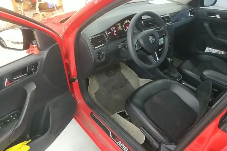 Used Skoda Rapid Spaceback 2016 Revised 1.6L Automatic Smart Drive Version Driver Seat