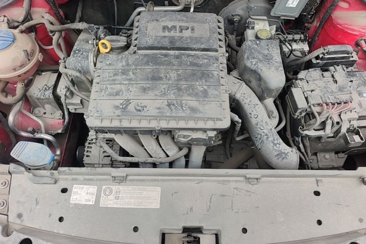 Used Skoda Rapid Spaceback 2016 Revised 1.6L Automatic Chuanxing Version Engine Bay