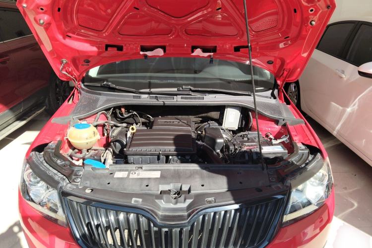 Used Skoda Rapid Spaceback 2016 Revised 1.6L Automatic Smart Drive Version Engine Bay