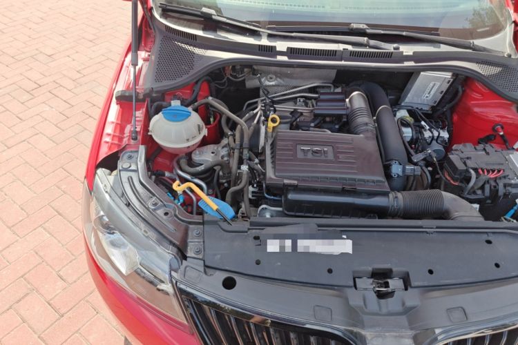 Used Skoda Rapid Spaceback 2016 Facelifted TSI230 DSG Smart Drive Version Engine Bay Right