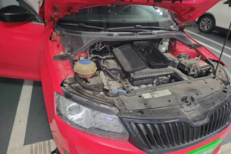 Used Skoda Rapid Spaceback 2016 Revised 1.6L Automatic Smart Drive Version Engine Bay Right