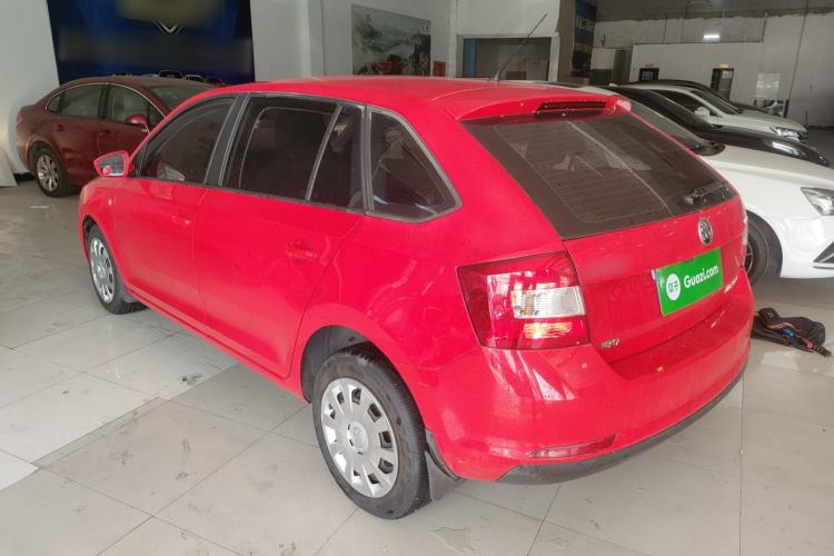 Used Skoda Rapid Spaceback 2016 Revised Version 1.6L Manual Front-Drive Edition Exterior 2