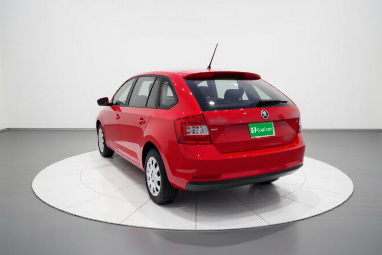Used Skoda Rapid Spaceback 2016 Revised Version 1.4L Manual Front-Drive Edition Exterior 2