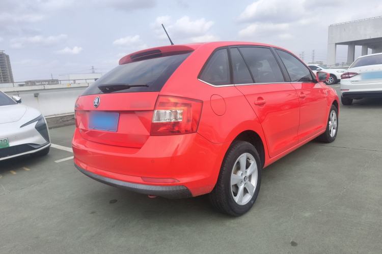 Used Skoda Rapid Spaceback 2016 Revised 1.6L Automatic Chuanxing Version Exterior 3