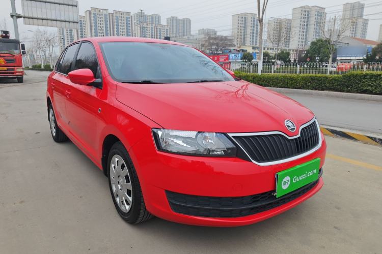 Used Skoda Rapid Spaceback 2016 Revised Version 1.6L Manual Front-Drive Edition Exterior 3