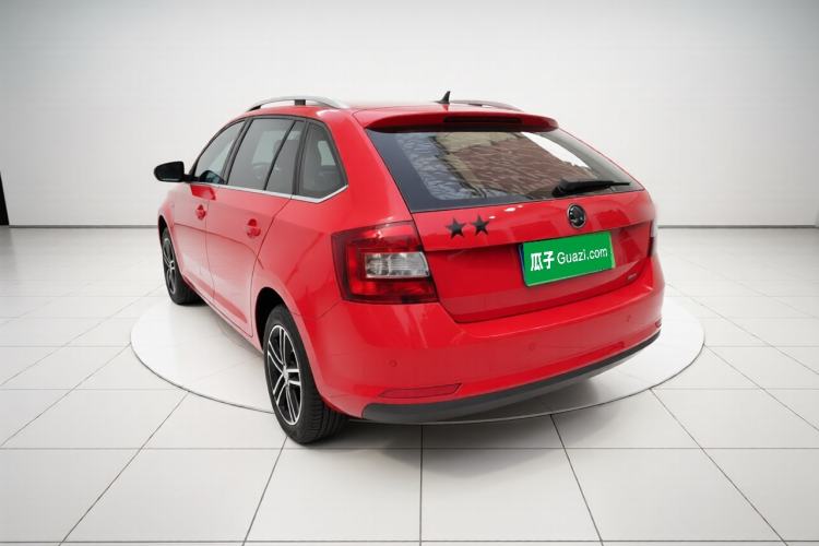 Used Skoda Rapid Spaceback 2016 Revised Version 1.6L Automatic Front-Drive Edition Exterior 3