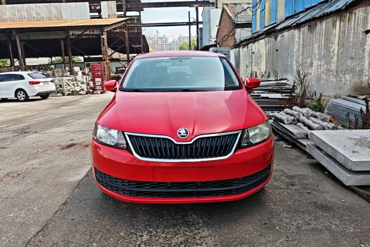 Used Skoda Rapid Spaceback 2016 Revised Version 1.6L Automatic Front-Drive Edition Front