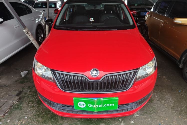 Used Skoda Rapid Spaceback 2016 1.6L Automatic Smart Drive Edition Front