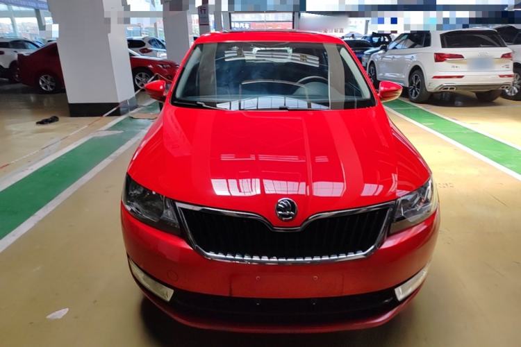Used Skoda Rapid Spaceback 2016 Revised 1.6L Automatic Chuanxing Version Front