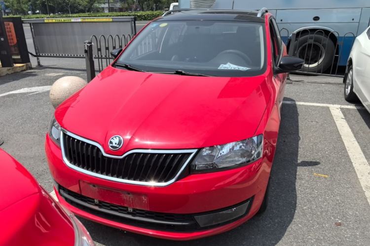 Used Skoda Rapid Spaceback 2016 Revised 1.6L Manual Chuanxing Edition Front