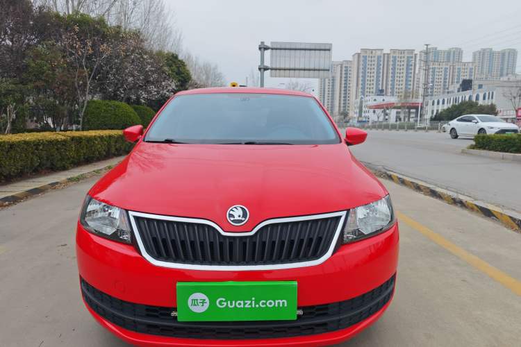 Used Skoda Rapid Spaceback 2016 Revised Version 1.6L Manual Front-Drive Edition Front