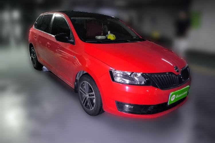 Used Skoda Rapid Spaceback 2016 Revised 1.6L Automatic Chuanxing Version Front Right 45 Deg