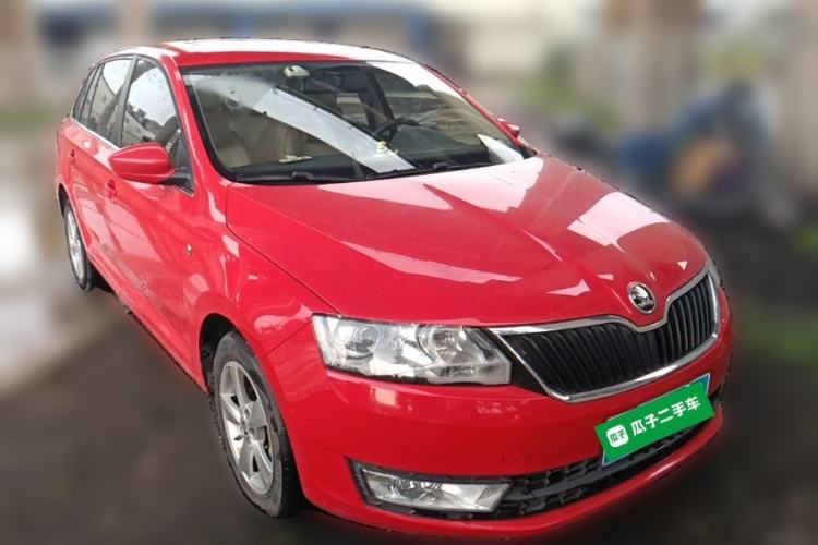 Used Skoda Rapid Spaceback 2016 1.6L Automatic Chuanxing Edition Front Right 45 Deg