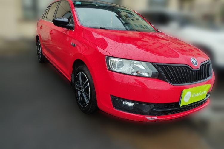 Used Skoda Rapid Spaceback 2016 Revised 1.6L Automatic Smart Drive Version Front Right 45 Deg