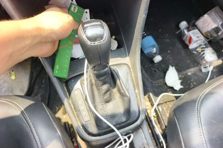 Used Skoda Rapid Spaceback 2016 Revised 1.6L Automatic Chuanxing Version Gear Lever