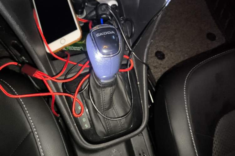 Used Skoda Rapid Spaceback 2016 Revised 1.6L Automatic Chuanxing Version Gear Lever