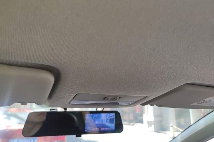 Used Skoda Rapid Spaceback 2016 Revised Version 1.6L Automatic Front-Drive Edition Headliner