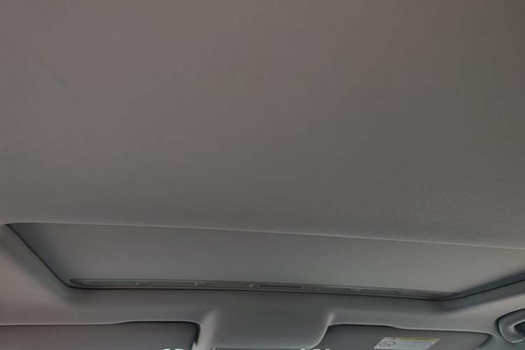 Used Skoda Rapid Spaceback 2016 Revised 1.6L Automatic Chuanxing Version Headliner