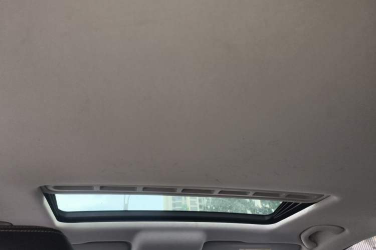 Used Skoda Rapid Spaceback 2016 Revised 1.6L Automatic Chuanxing Version Headliner