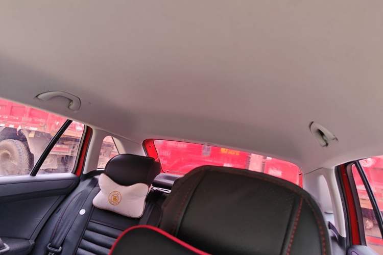 Used Skoda Rapid Spaceback 2016 Revised Version 1.4L Manual Front-Drive Edition Headliner