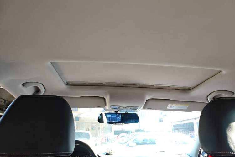 Used Skoda Rapid Spaceback 2016 Revised 1.6L Automatic Chuanxing Version Headliner